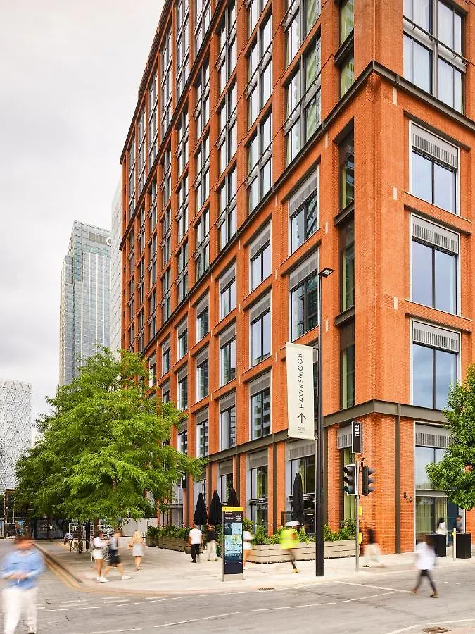 Tribe London Canary Wharf Hotel
