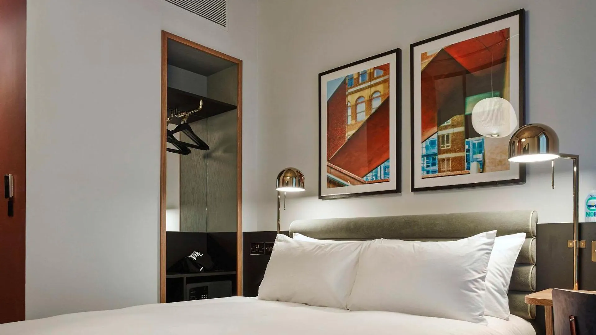 **** Hotel Tribe London Canary Wharf United Kingdom